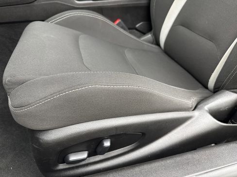 Used 2020 Chevrolet Camaro LT RWD image 33