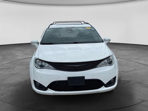 Used 2020 Chrysler Pacifica Limited w/ Advanced Safetytec Group FWD image 3