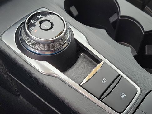 Certified 2022 Ford Escape Titanium w/ Titanium Elite Package image 30