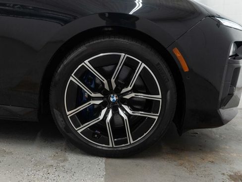 Used 2023 BMW 760i xDrive w/ Executive Package AWD/4WD image 48