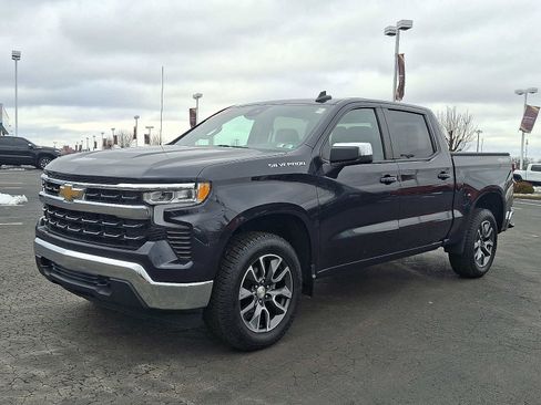 Used 2022 Chevrolet Silverado 1500 LT image 4