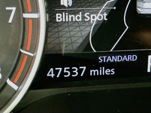 Used 2024 Nissan Rogue S FWD image 19