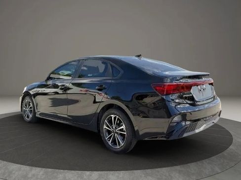 Used 2024 Kia Forte LXS FWD image 4