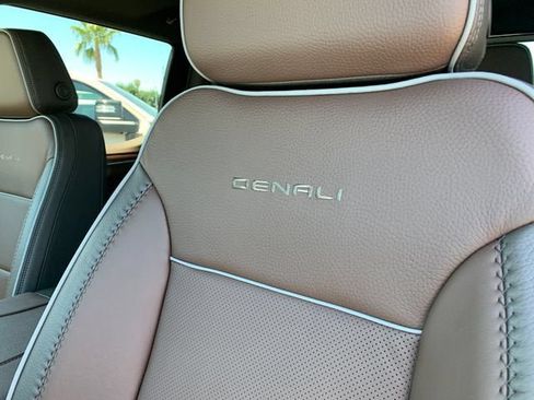 New 2026 GMC Sierra 1500 Denali w/ Technology Package AWD/4WD image 21