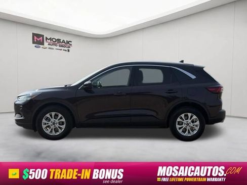 Used 2023 Ford Escape Active w/ Tech Pack #2 AWD/4WD image 4