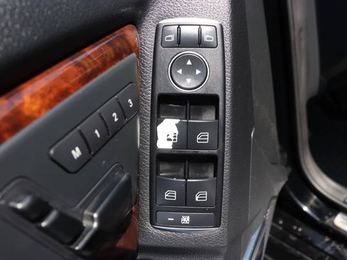 Used 2015 Mercedes-Benz GLK 350 4MATIC image 48