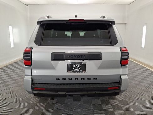 Certified 2025 Toyota 4Runner SR5 AWD/4WD image 14