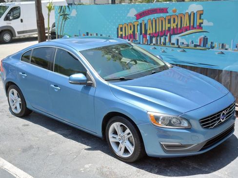 Used 2014 Volvo S60 T5 image 32