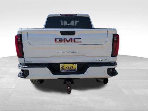 Used 2025 GMC Sierra 2500 Denali w/ Denali Reserve Package AWD/4WD image 4