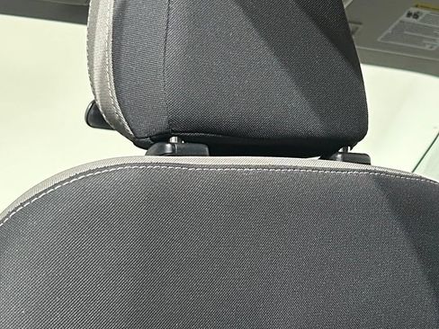 Used 2022 Ford Escape SE w/ Cold Weather Package FWD image 44
