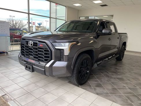 Used 2022 Toyota Tundra SR5 image 2