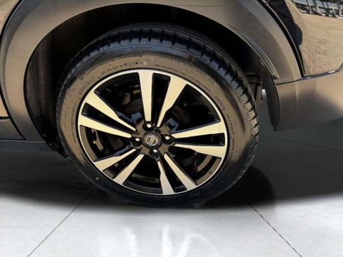 Used 2019 Nissan Kicks SV image 52