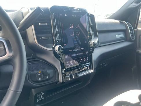 Used 2025 RAM 2500 Big Horn AWD/4WD image 24