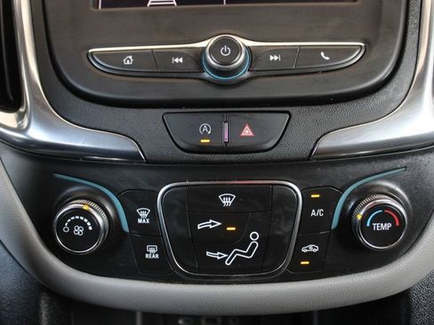 Used 2023 Chevrolet Equinox LT FWD image 26