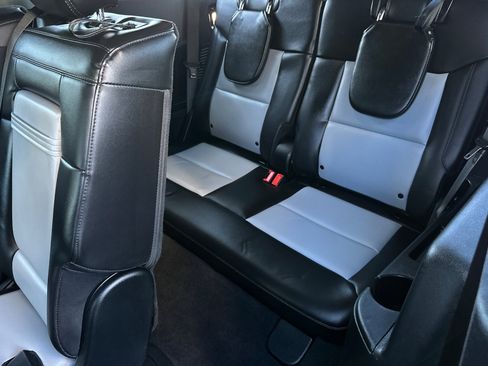 Certified 2022 Ford Explorer XLT w/ Equipment Group 202A image 14