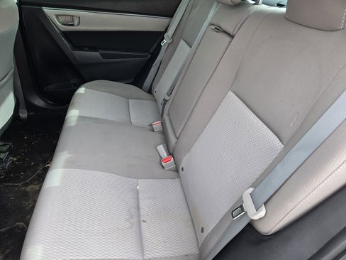 Used 2015 Toyota Corolla LE image 9