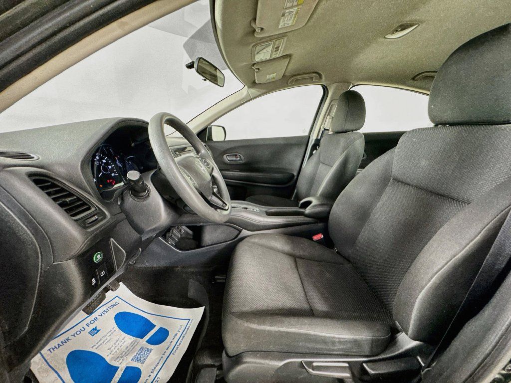 Used 2018 Honda HR-V LX image 26
