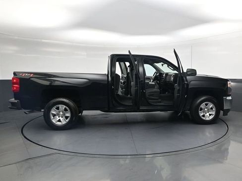 Used 2019 Chevrolet Silverado 1500 LT AWD/4WD image 42