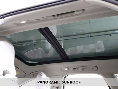 Used 2023 Volvo XC60 B5 Core w/ Climate Package image 3