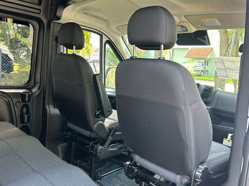 New 2025 RAM ProMaster 3500 w/ Crew Van Package image 39