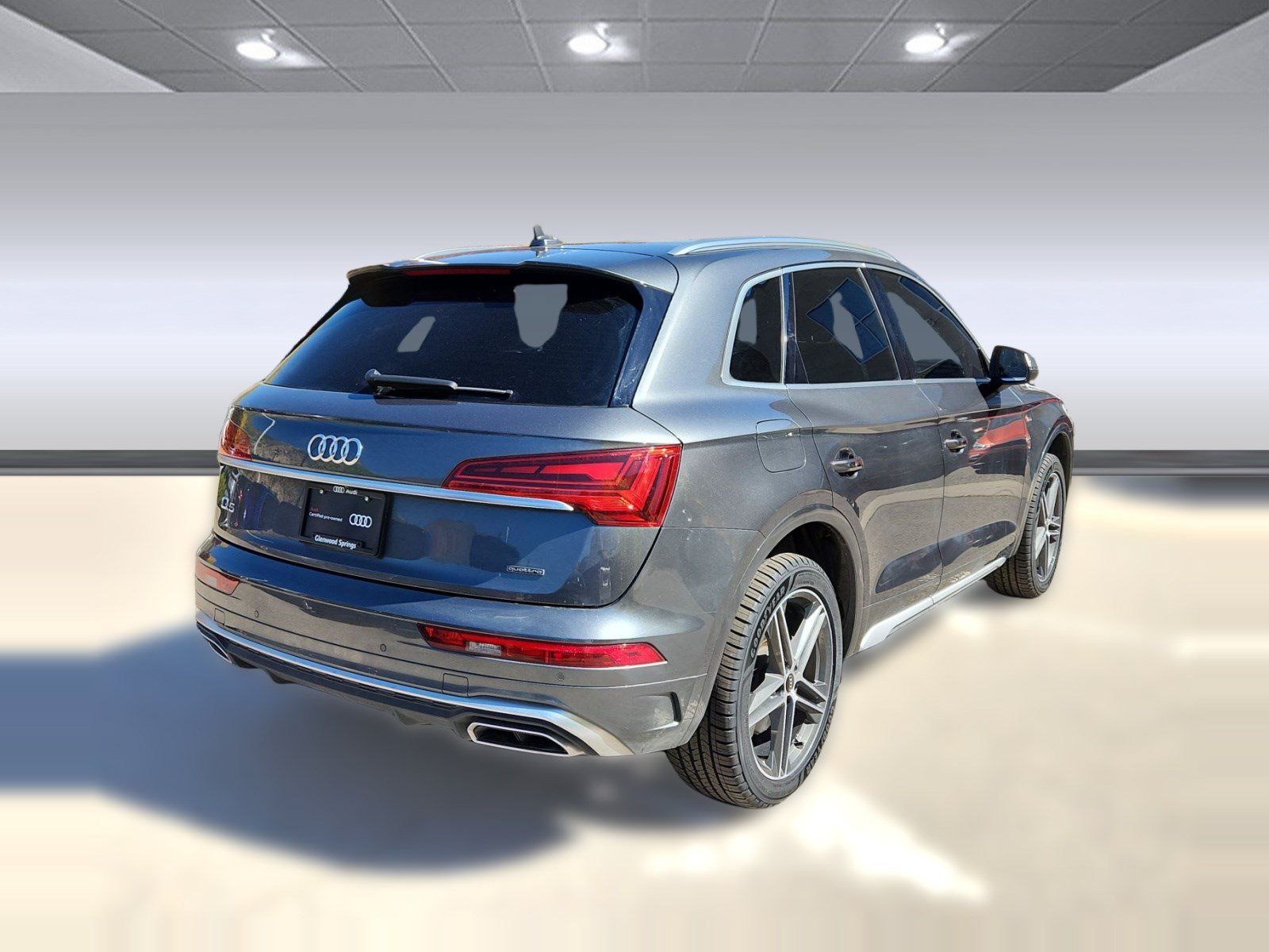 Used 2024 Audi Q5 e Premium Plus w/ Premium Plus Package AWD/4WD image 3