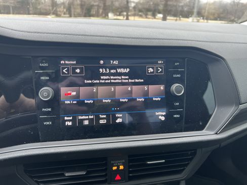 Certified 2020 Volkswagen Jetta SEL image 21