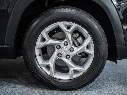 Used 2024 Chevrolet Trax LS w/ LS Convenience Package image 14