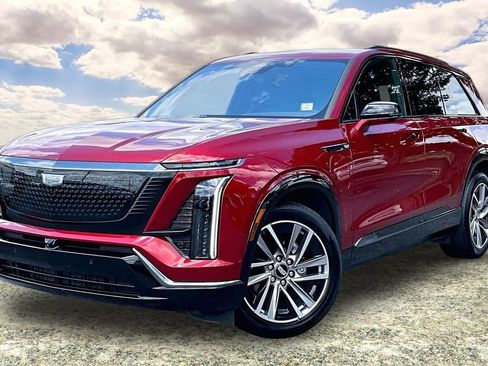 Used 2026 Cadillac Vistiq Sport w/ LPO, Floor Liner Package AWD/4WD image 3