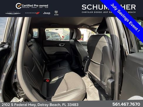 Used 2024 Jeep Compass Latitude AWD/4WD image 19