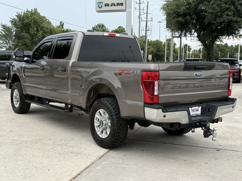 Used 2021 Ford F250 XLT w/ XLT Value Package AWD/4WD image 8