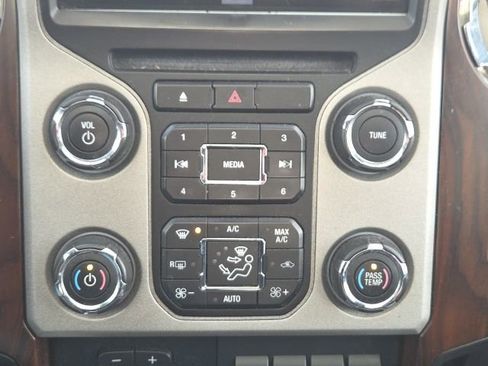 Used 2014 Ford F350 Lariat w/ Lariat Ultimate Package image 36