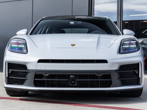 Certified 2026 Porsche Panamera RWD image 8