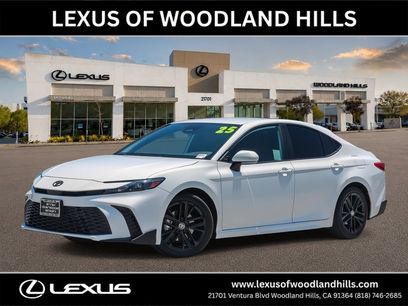 Used 2025 Toyota Camry SE w/ Convenience Package