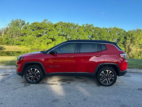 Used 2023 Jeep Compass Limited image 2