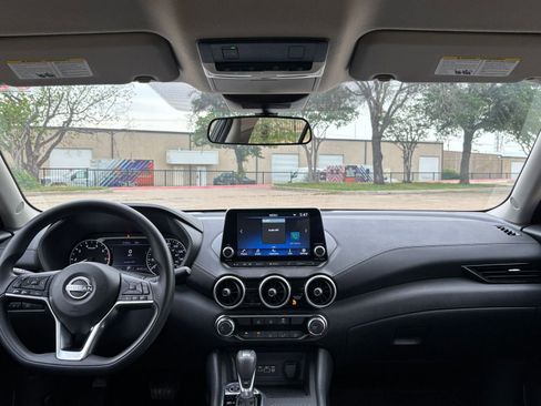 Used 2025 Nissan Sentra SV image 33