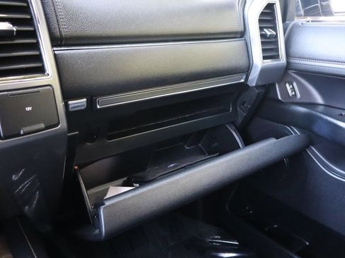 Used 2019 Ford Expedition Platinum AWD/4WD image 39