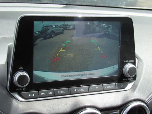 Used 2024 Nissan Sentra SV FWD image 22