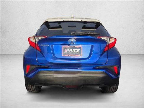 Used 2018 Toyota C-HR XLE image 7