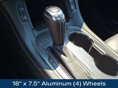 Used 2019 GMC Acadia SLT AWD/4WD image 9