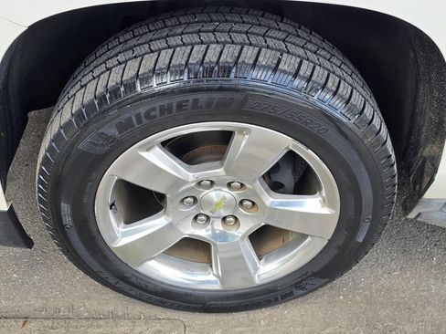 Used 2015 Chevrolet Tahoe LT RWD image 39