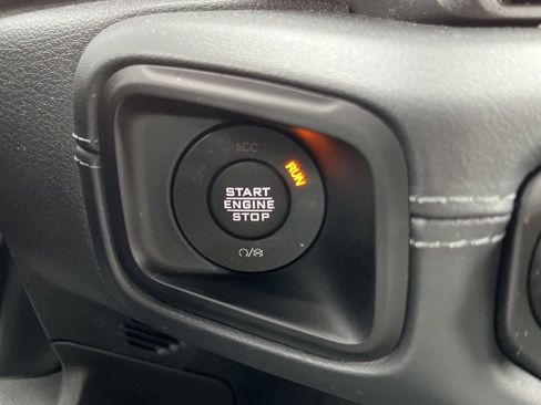 Used 2024 Jeep Wrangler High Altitude image 33