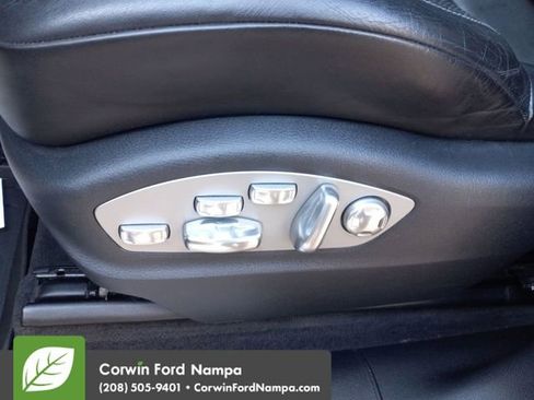 Used 2015 Porsche Macan Turbo image 12