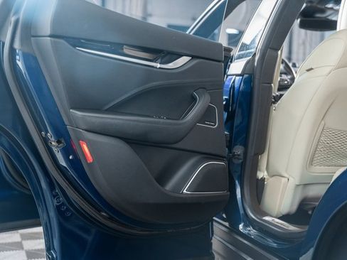 Used 2018 Maserati Levante S GranSport image 44