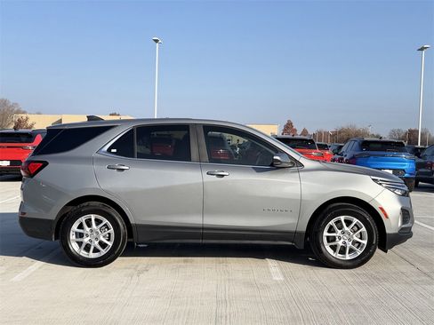 Certified 2023 Chevrolet Equinox LT image 3