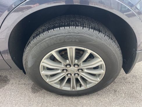 Used 2019 Cadillac XT5 Luxury AWD/4WD image 14