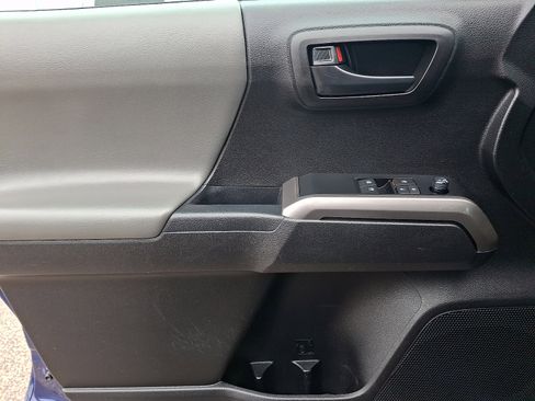 Used 2022 Toyota Tacoma SR5 image 13