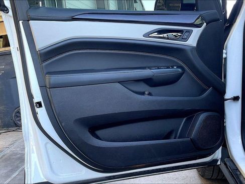 Used 2016 Cadillac SRX Performance w/ Driver Awareness Package image 23