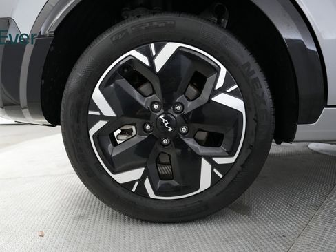 Used 2024 Kia Niro Wind image 18