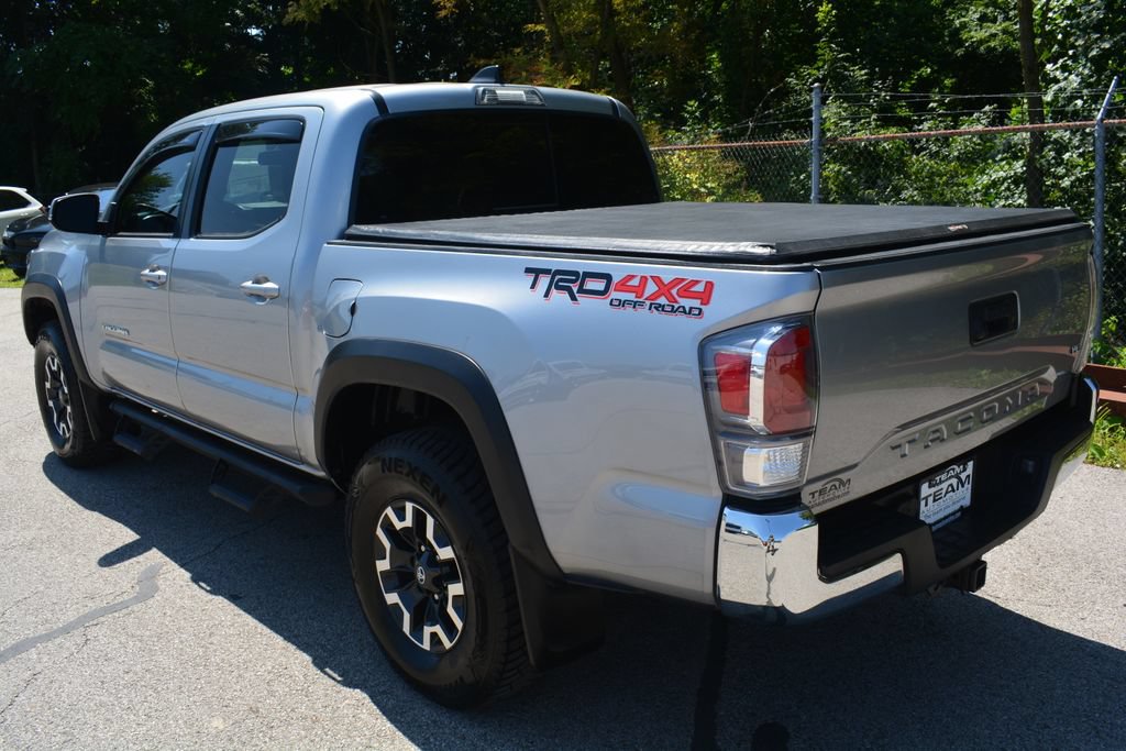 Used 2020 Toyota Tacoma TRD Off-Road AWD/4WD image 7