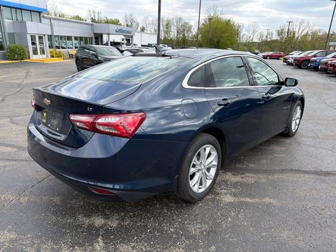 Used 2019 Chevrolet Malibu LT w/ Driver Confidence Package FWD image 3